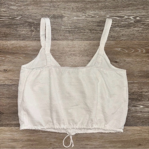 Cato Patterned Tank - Picture 4 of 4